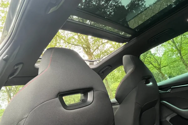 Foto 16 van fotogallerij Skoda Octavia Combi 2.0TSi 245PK RS uit 2023