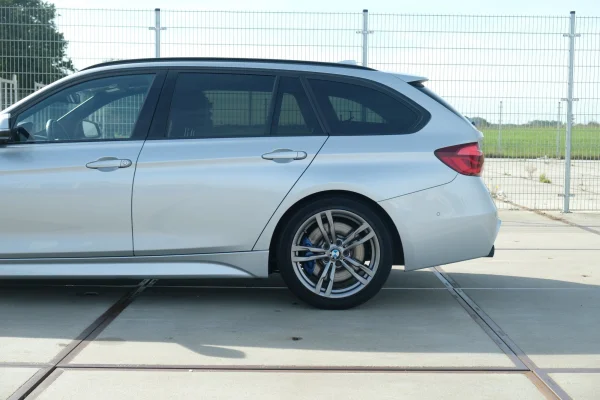 Foto 12 van fotogallerij BMW 320i Touring M Sport uit 2018