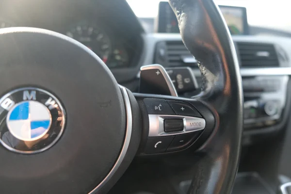 Foto 41 van fotogallerij BMW 320i Touring M Sport uit 2018
