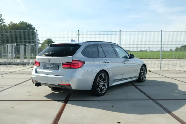 Foto 17 van fotogallerij BMW 320i Touring M Sport uit 2018