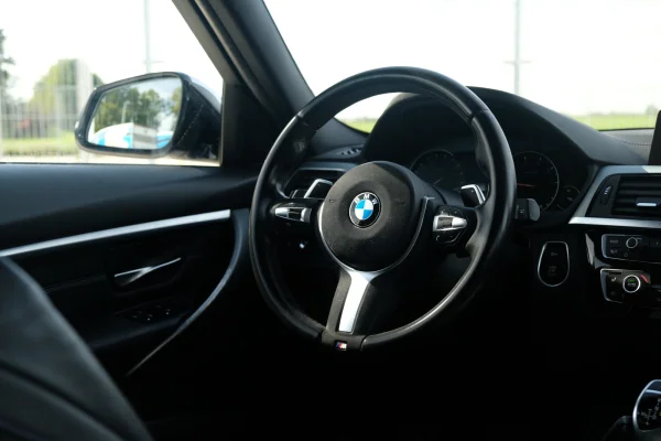 Foto 45 van fotogallerij BMW 320i Touring M Sport uit 2018