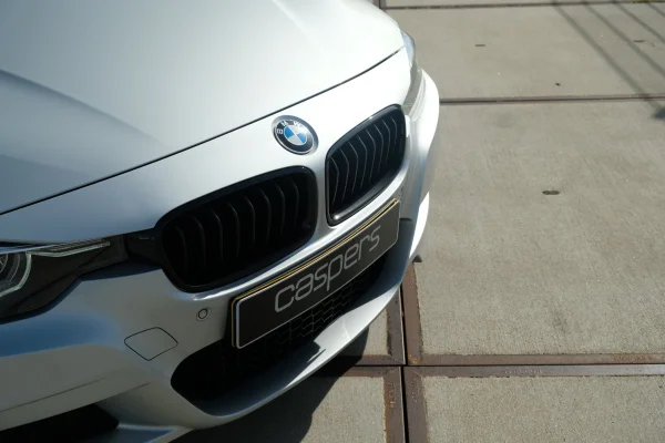 Foto 25 van fotogallerij BMW 320i Touring M Sport uit 2018