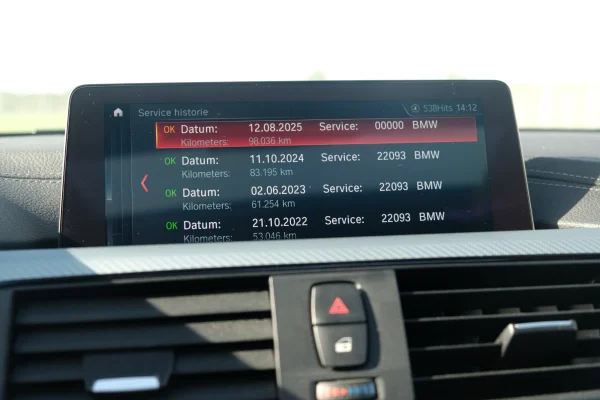 Foto 54 van fotogallerij BMW 320i Touring M Sport uit 2018