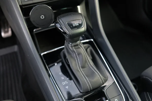 Foto 28 van fotogallerij Skoda Karoq Sportline uit 2020