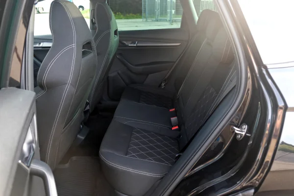 Foto 31 van fotogallerij Skoda Karoq Sportline uit 2020