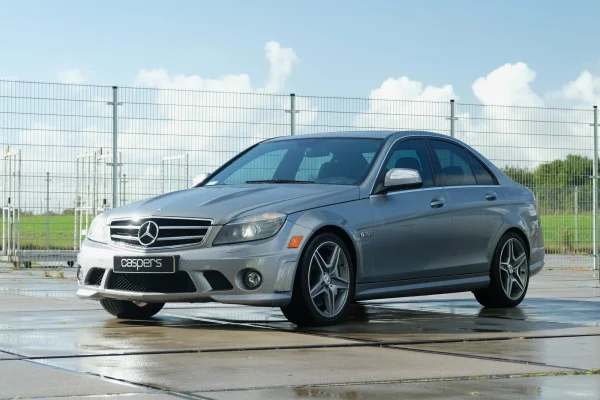 Foto 4 van fotogallerij Mercedes-Benz C-klasse 63 AMG uit 2008