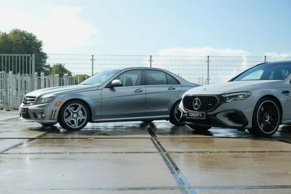 Foto 6 van fotogallerij Mercedes-Benz C-klasse 63 AMG uit 2008