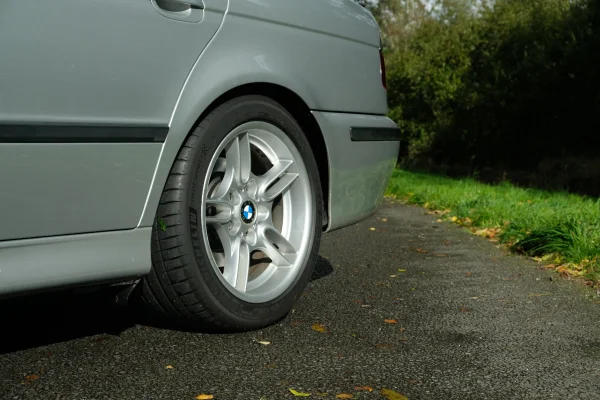 Foto 10 van fotogallerij BMW 530d uit 2001