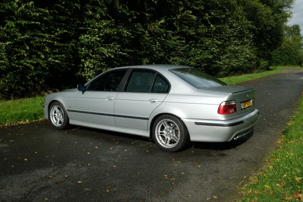Foto 8 van fotogallerij BMW 530d uit 2001
