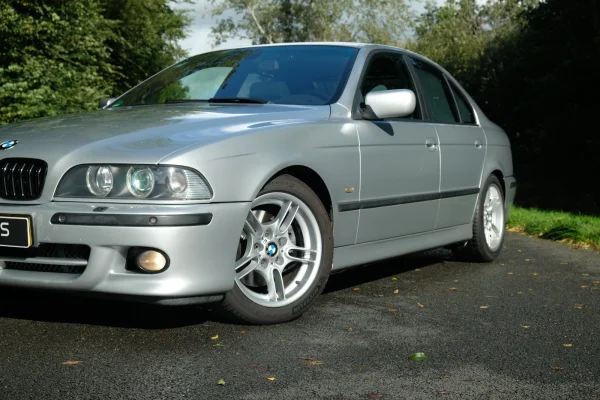 Foto 7 van fotogallerij BMW 530d uit 2001