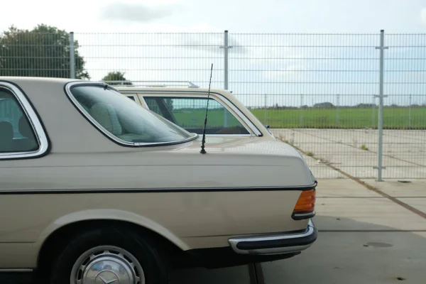 Foto 3 van fotogallerij Mercedes-Benz 300 TD uit 1979