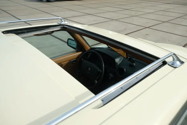 Foto 13 van fotogallerij Mercedes-Benz 300 TD uit 1979