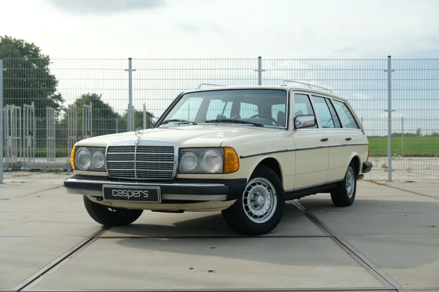 Foto 0 van fotogallerij Mercedes-Benz 300 TD uit 1979