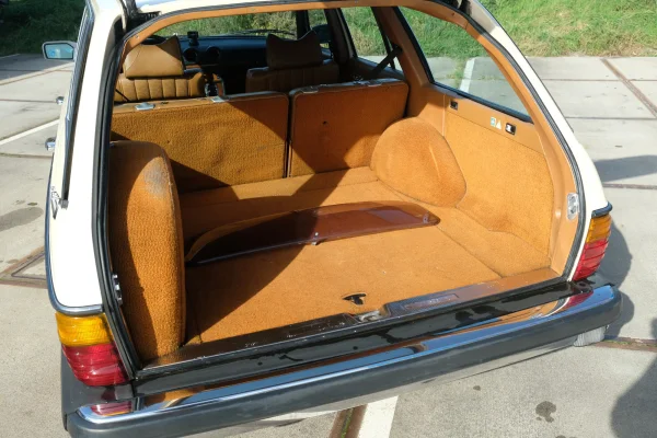 Foto 19 van fotogallerij Mercedes-Benz 300 TD uit 1979