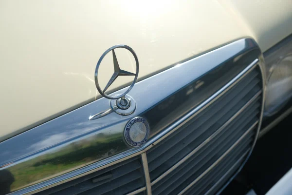 Foto 12 van fotogallerij Mercedes-Benz 300 TD uit 1979