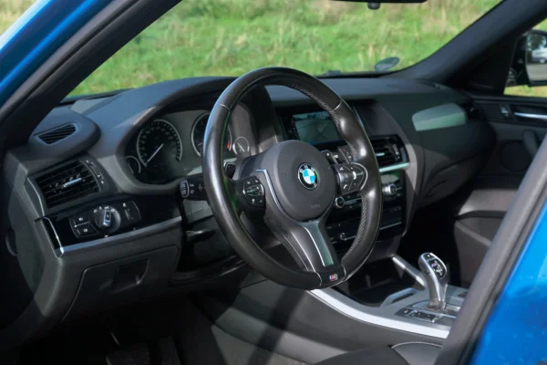 Foto 24 van fotogallerij BMW X4 M40i uit 2016