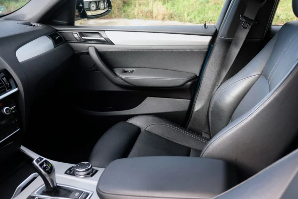 Foto 31 van fotogallerij BMW X4 M40i uit 2016