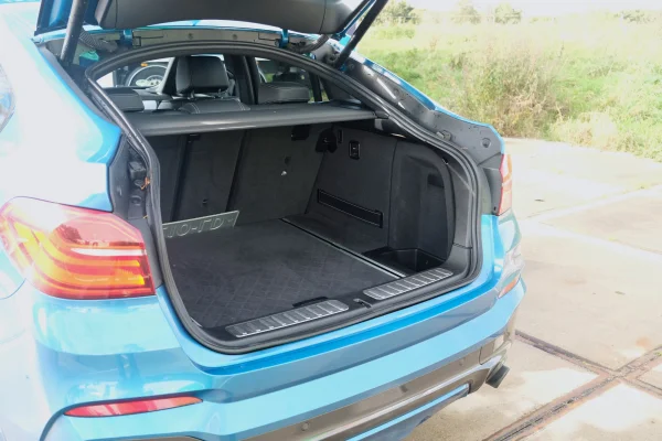 Foto 15 van fotogallerij BMW X4 M40i uit 2016
