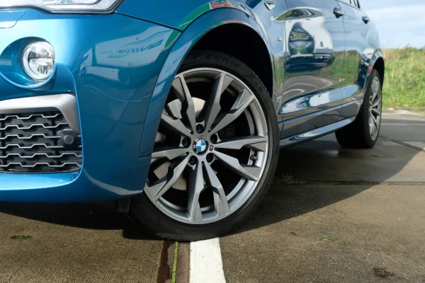 Foto 10 van fotogallerij BMW X4 M40i uit 2016