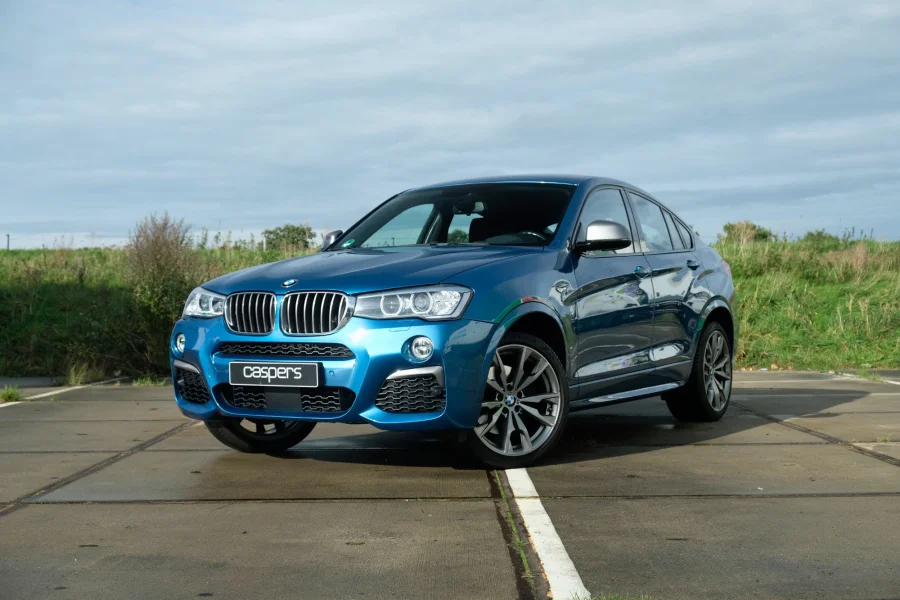 Foto 0 van fotogallerij BMW X4 M40i uit 2016