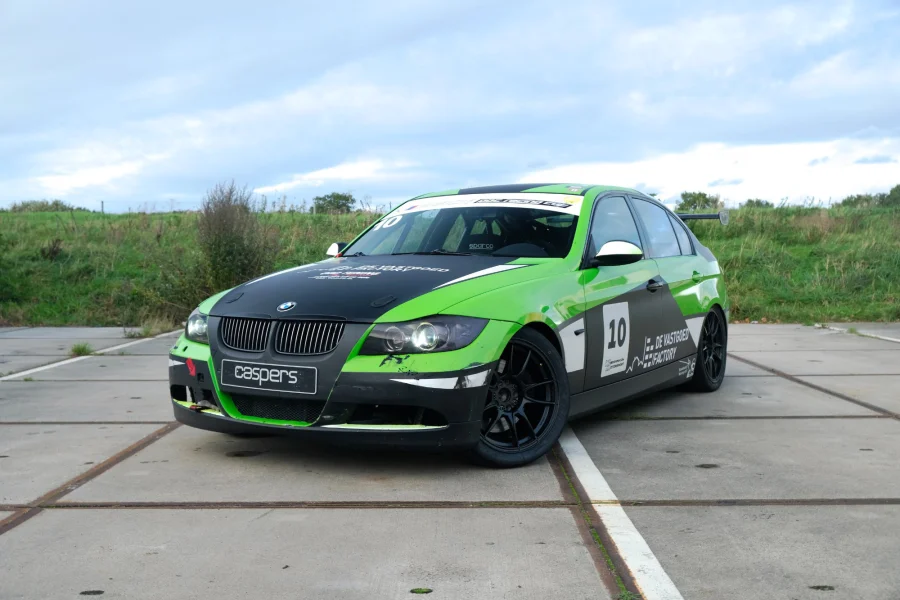 Foto 0 van fotogallerij BMW 330i Cup uit 2005