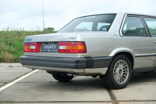 Foto 12 van fotogallerij Volvo 780 Bertone Coupe uit 1986