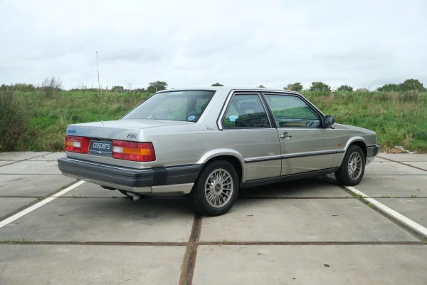 Foto 11 van fotogallerij Volvo 780 Bertone Coupe uit 1986