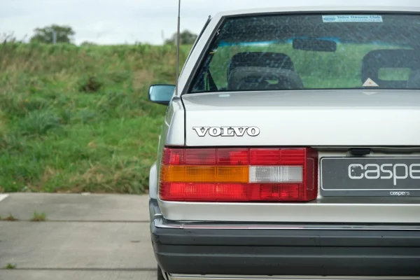 Foto 15 van fotogallerij Volvo 780 Bertone Coupe uit 1986