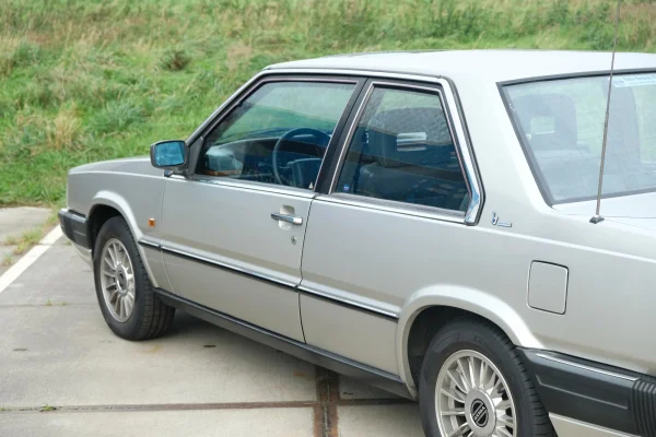 Foto 21 van fotogallerij Volvo 780 Bertone Coupe uit 1986