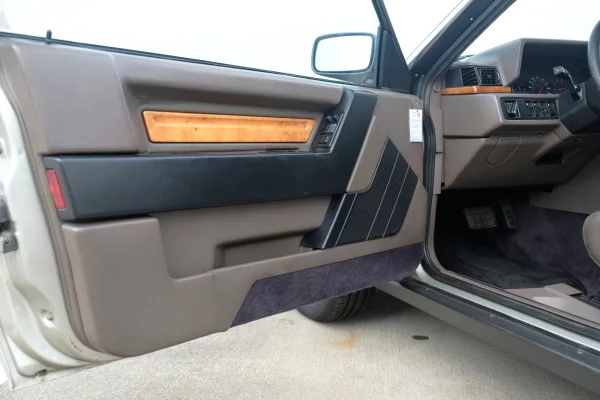 Foto 36 van fotogallerij Volvo 780 Bertone Coupe uit 1986