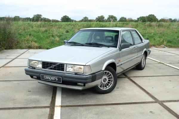 Foto 28 van fotogallerij Volvo 780 Bertone Coupe uit 1986