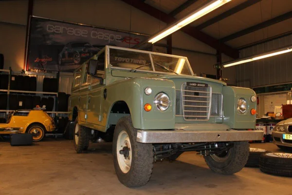 Foto in gallerij voor artikel Restauratie Land-Rover 109 Series III 1979 