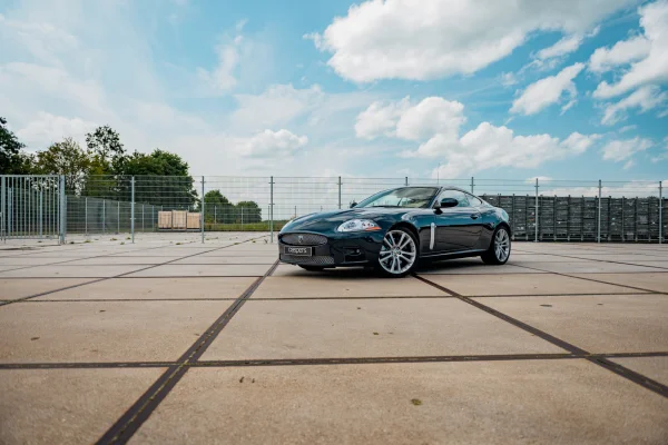 achtergrondafbeelding voor occasion Jaguar XKR 4.2 Coupe uit 2007