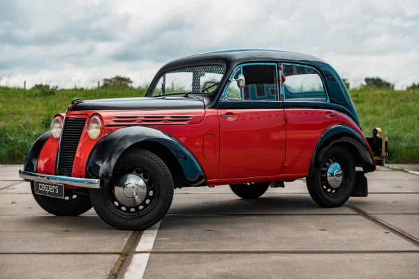 hoofdafbeelding voor Renault Juvaquatre uit 1947