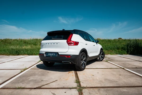 achtergrondafbeelding voor occasion Volvo XC40 R-Design uit 2019