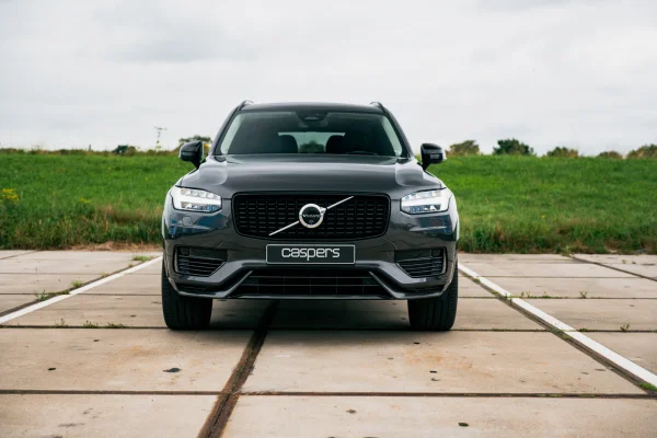 achtergrondafbeelding voor occasion Volvo XC90 T8 Recharge Ultimate Dark uit 2023