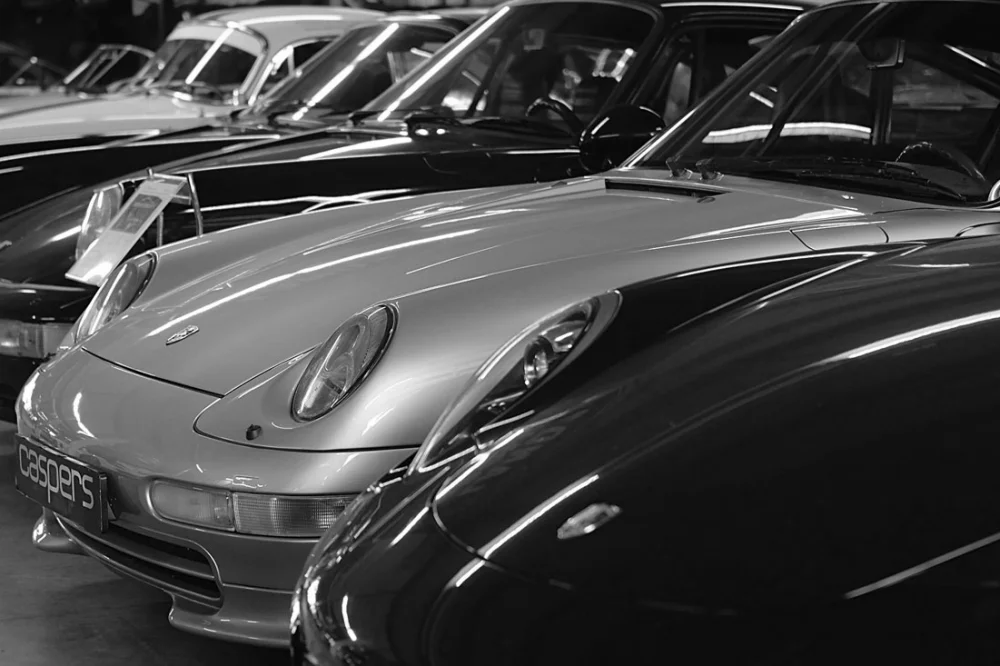afbeelding van diverse autos in de Caspers Collectie