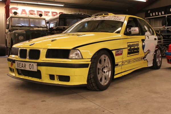 achtergrondafbeelding voor occasion BMW M3 E36 uit 1995