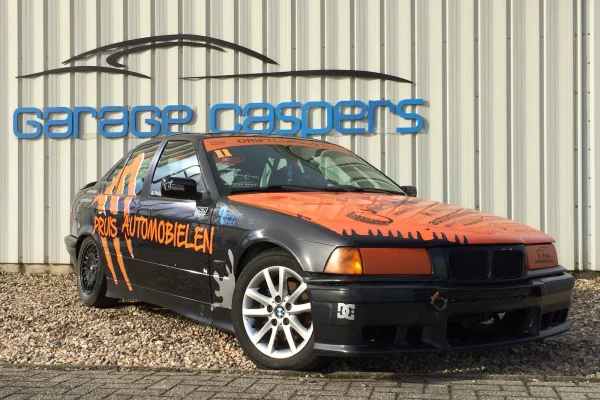 achtergrondafbeelding voor occasion BMW 325i drift series uit 1993
