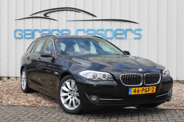 achtergrondafbeelding voor occasion BMW 520D High Executive F11 Touring uit 2011