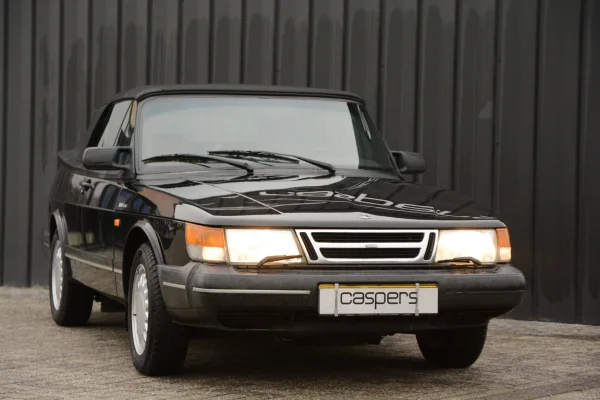 achtergrondafbeelding voor occasion Saab 900 Classic uit 1991
