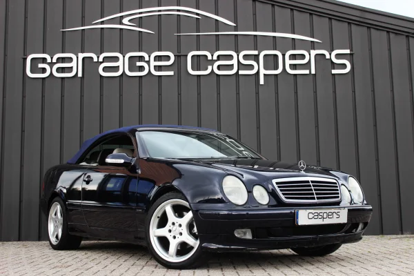 achtergrondafbeelding voor occasion Mercedes-Benz CLK 320 Elegance uit 2001