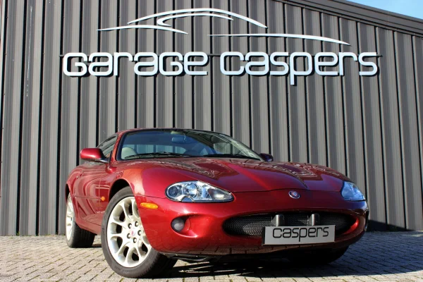 achtergrondafbeelding voor occasion Jaguar XKR uit 1999
