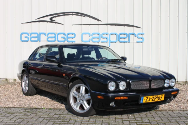 achtergrondafbeelding voor occasion Jaguar XJR uit 1999