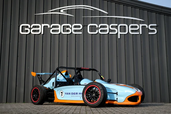 achtergrondafbeelding voor occasion Avenger Cup raceauto uit 2020