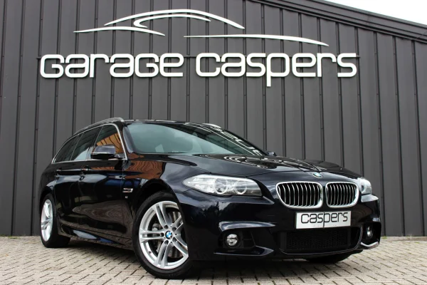 achtergrondafbeelding voor occasion BMW 5-Serie Touring 528iA xDrive M Sport Edition uit 2015