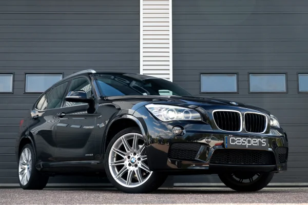 achtergrondafbeelding voor occasion BMW X1 sDrive 20i uit 2014