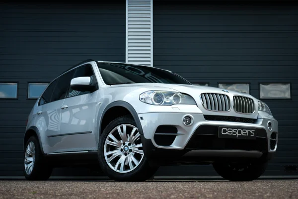 achtergrondafbeelding voor occasion BMW X5 40d High Executive Individual uit 2013