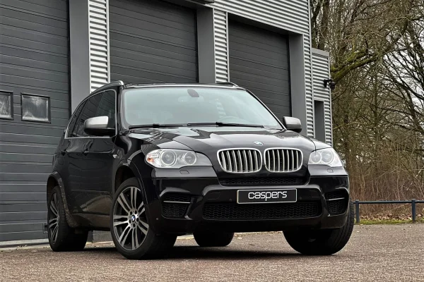 achtergrondafbeelding voor occasion BMW X5 M50d uit 2012