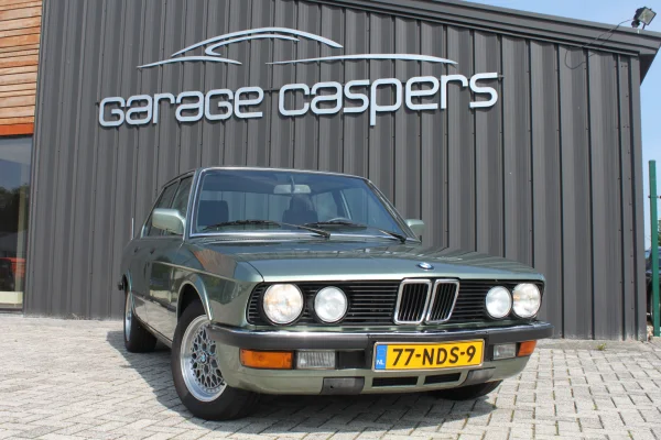 achtergrondafbeelding voor occasion BMW 535i a uit 1985